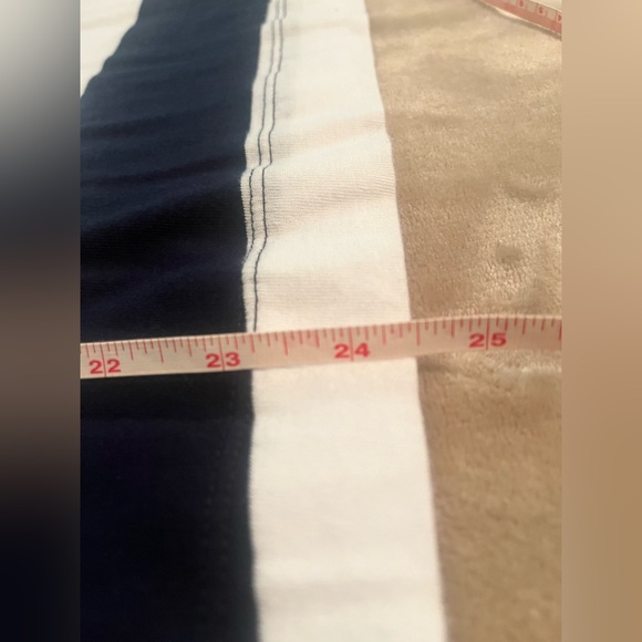 Old Navy NWT Striped Short Sleeve Tee Navy and White size Large - Picture 11 of 11